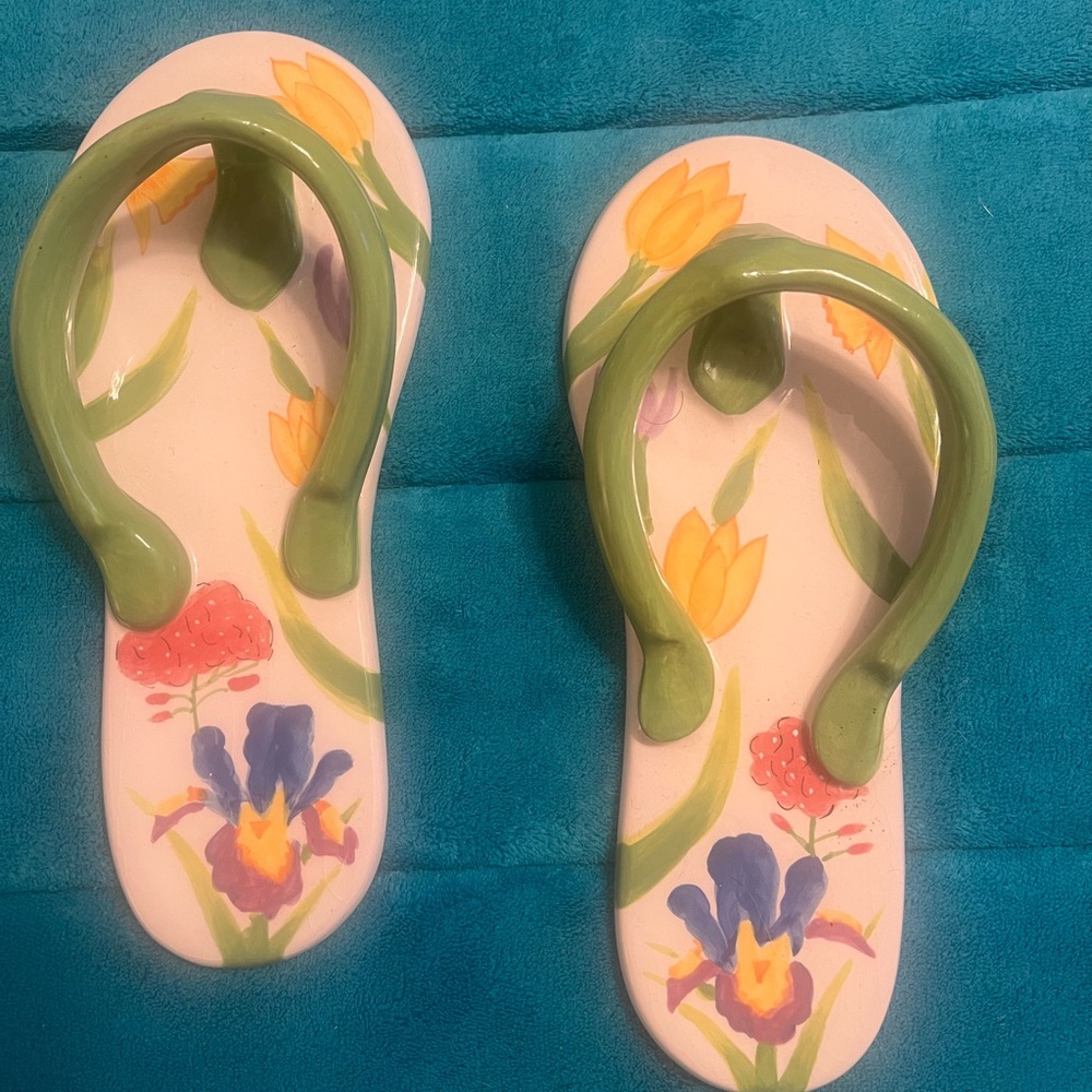 Spring Floral Ceramic Flip Flop Decor